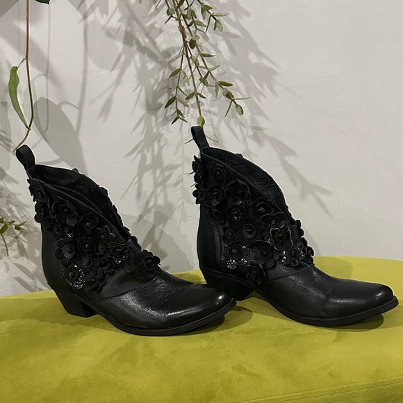 Sheridan Mia Black Floral Ankle Boots - Picture 2 of 6